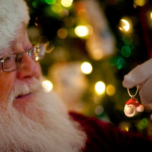 Santa with Ornament 1080